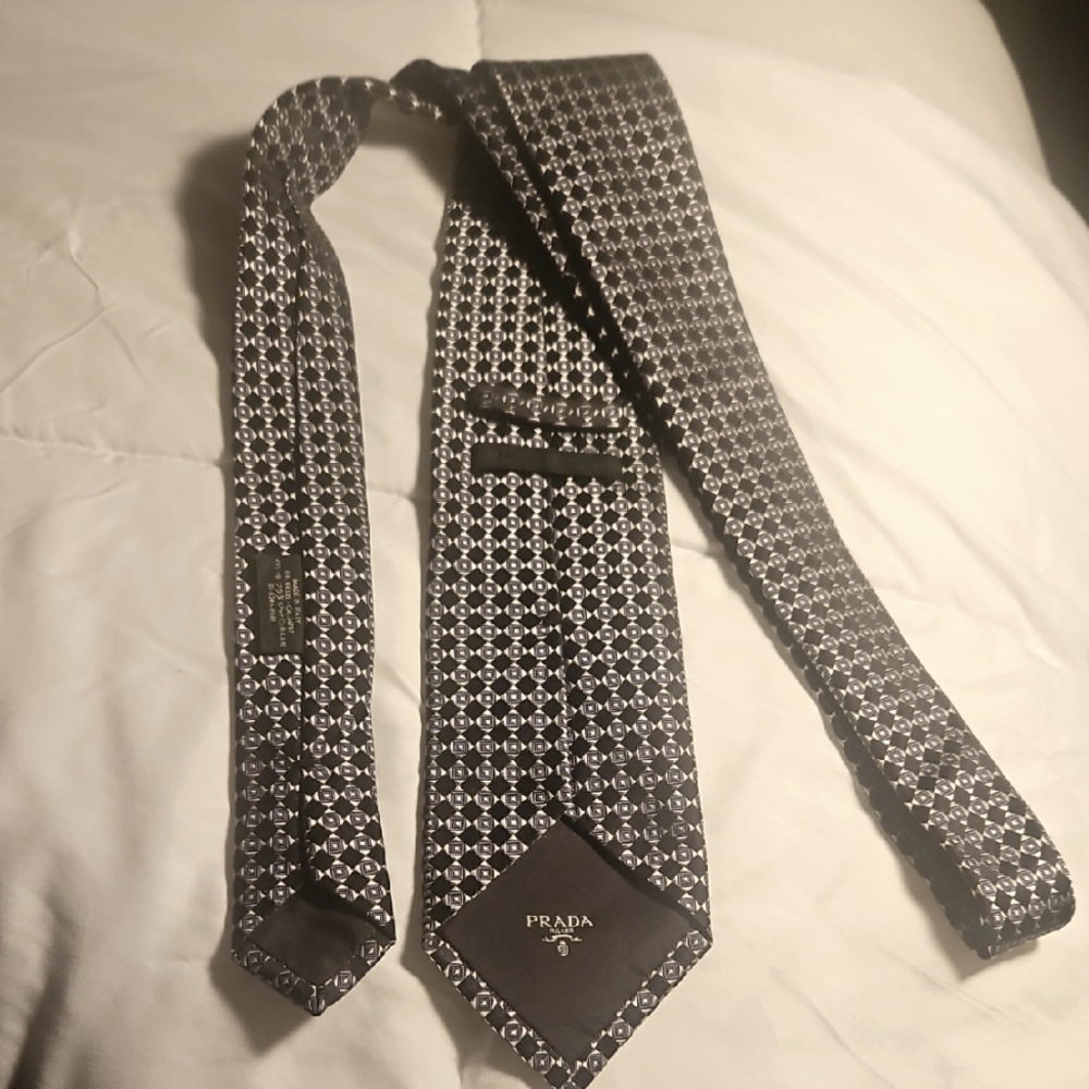 Prada Black and White Patterned Men's Tie